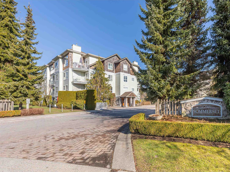 102-10188 155 Street, Surrey, BC, V3R 0R6