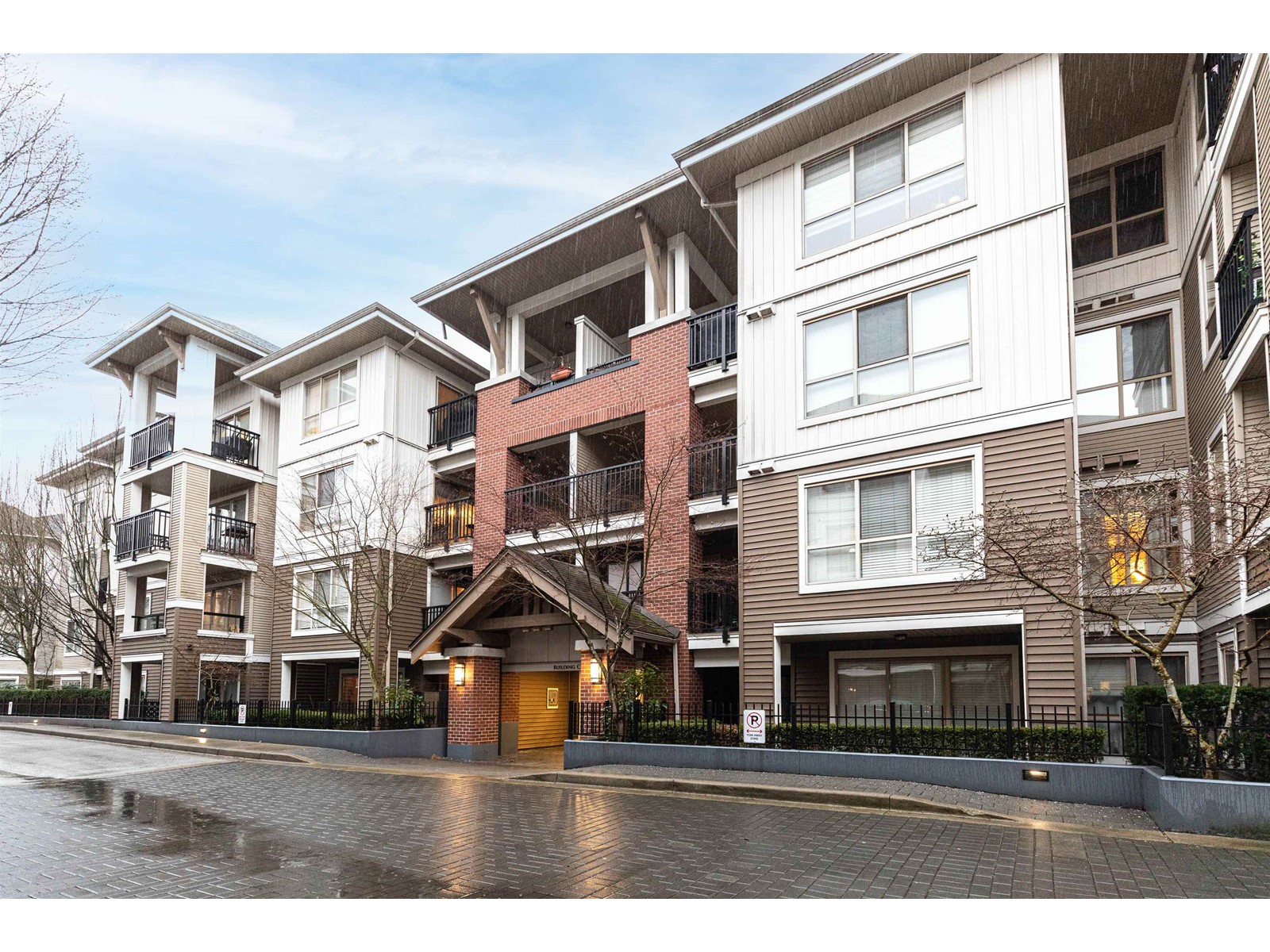C215-8929 202 Street, Langley, BC, V1M 0B4