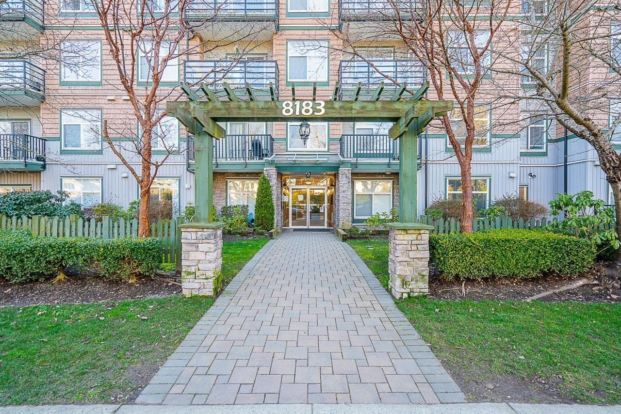 206-8183 121a Street, Surrey, BC, V3W 1S7
