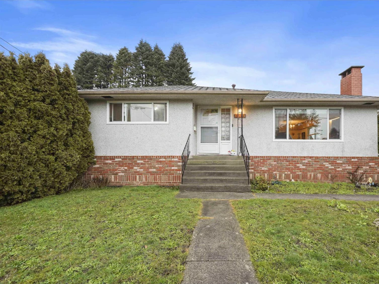 13879 Blackburn Avenue, Surrey, BC, V4B 2Z1