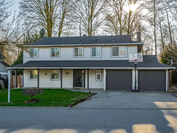 8715 147 Street, Surrey, BC, V3S 6L9