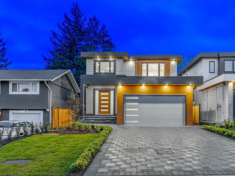 15894 Roper Avenue, Surrey, BC, V4B 2H4