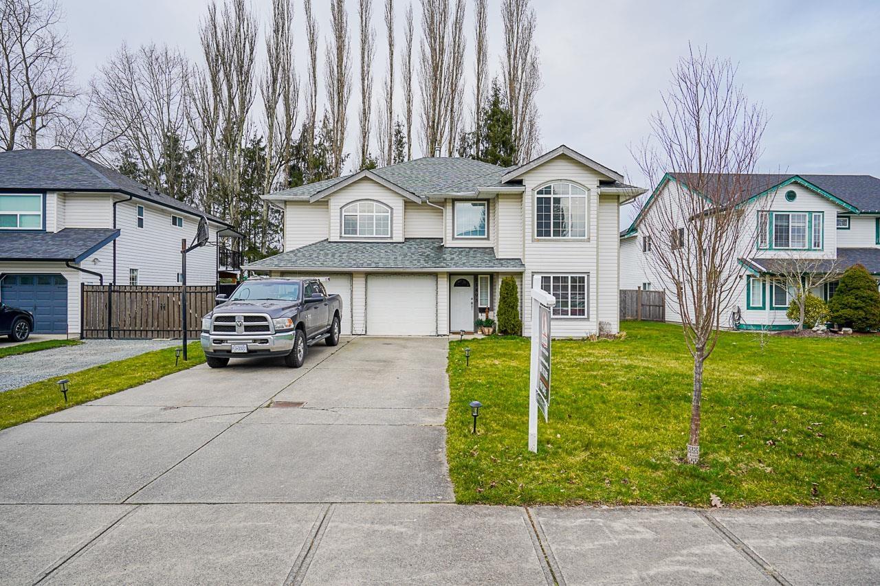 21493 51b Avenue, Langley, BC, V3A 5B8