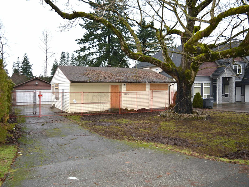 10871 139a Street, Surrey BC V3R 3E6