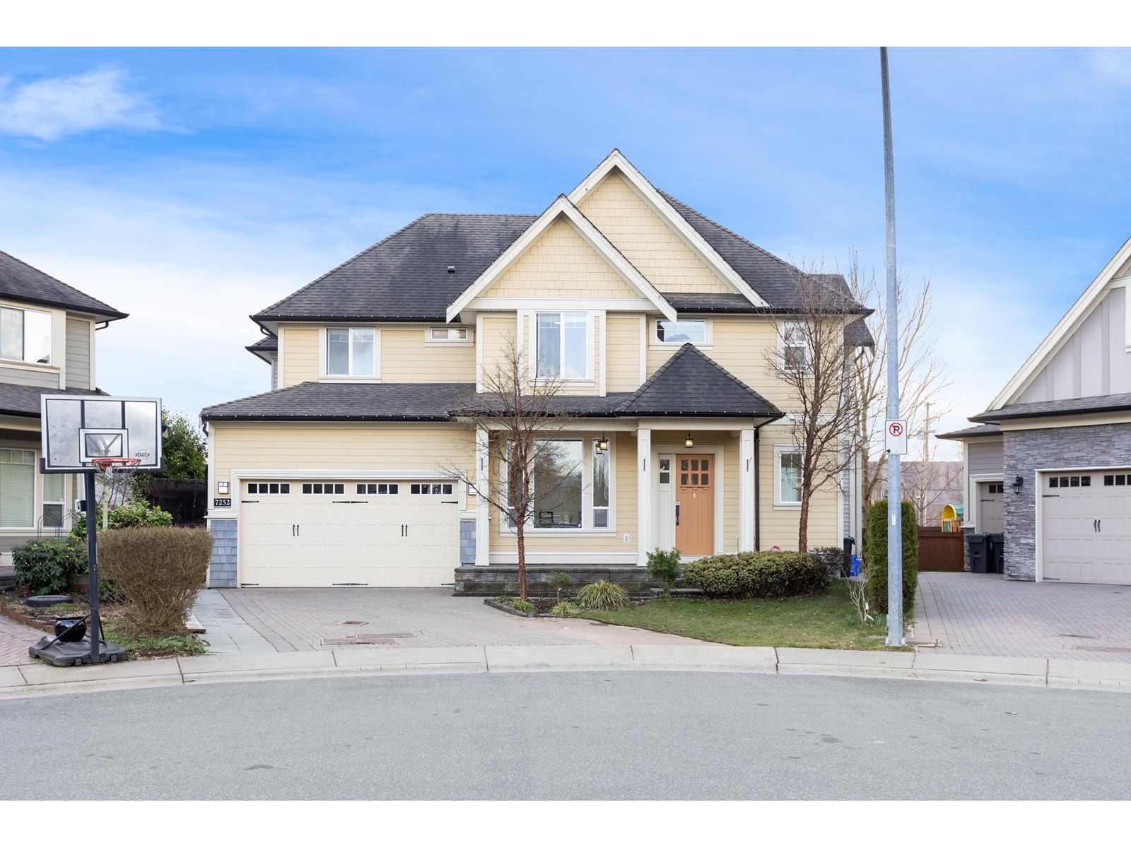 7252 198a Street, Langley, BC, V2Y 1R9