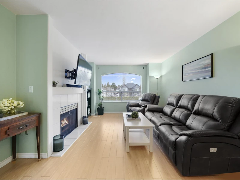 31 - 7140 132nd Street, Surrey BC V3W 1J5