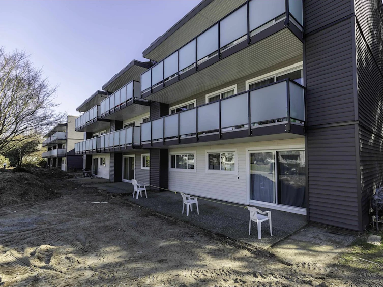 213-33400 Bourquin Place, Abbotsford, BC, V2S 5G3