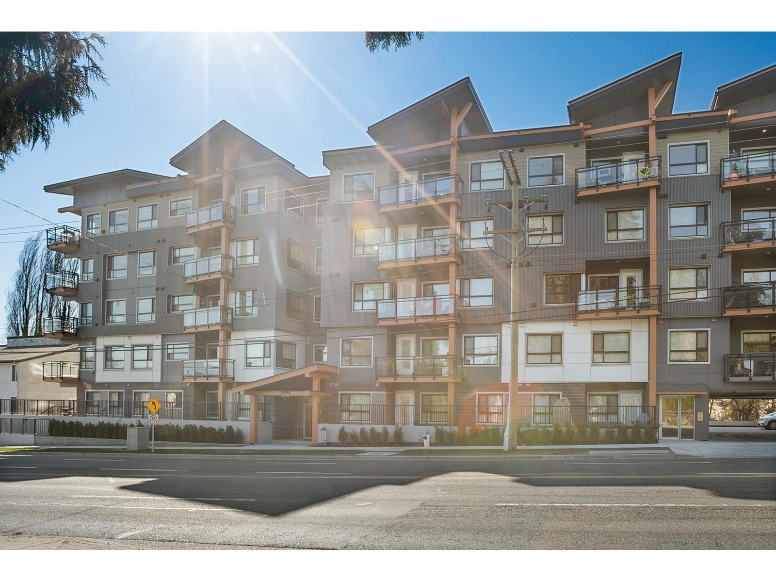 209-33568 George Ferguson Way, Abbotsford, BC, V2S 0M3