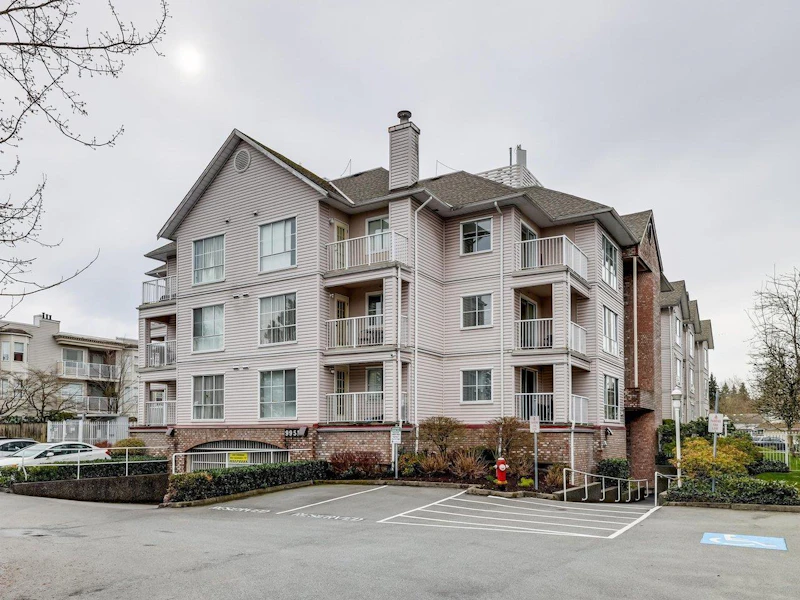 203 - 9951 152nd Street, Surrey BC V3R 4G5