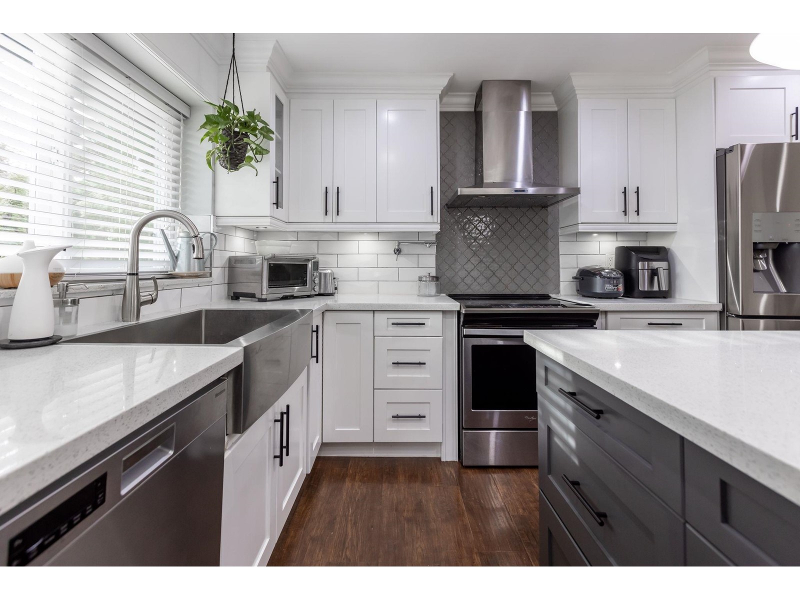 8452 166 Street, Surrey, BC, V4N 3H1