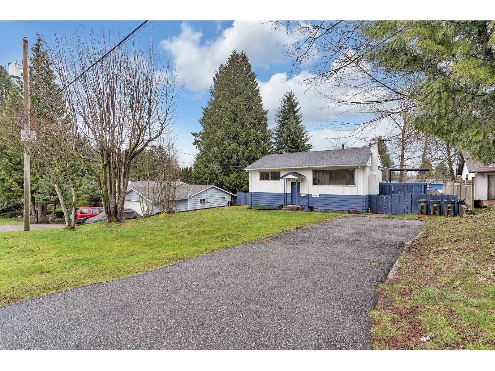10464 154a Street, Surrey, BC, V3R 4K1