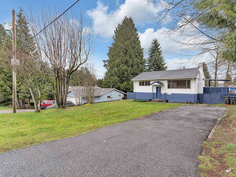 10464 154a Street, Surrey, BC, V3R 4K1