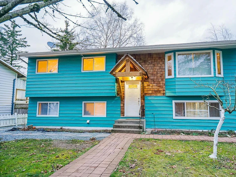 6242 Sundance Drive, Surrey, BC, V3S 8B2