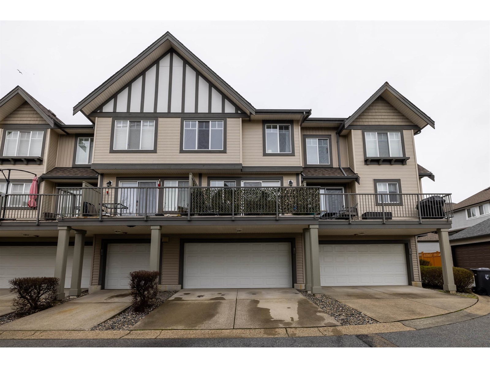 83-20038 70 Avenue, Langley, BC, V2Y 0B4