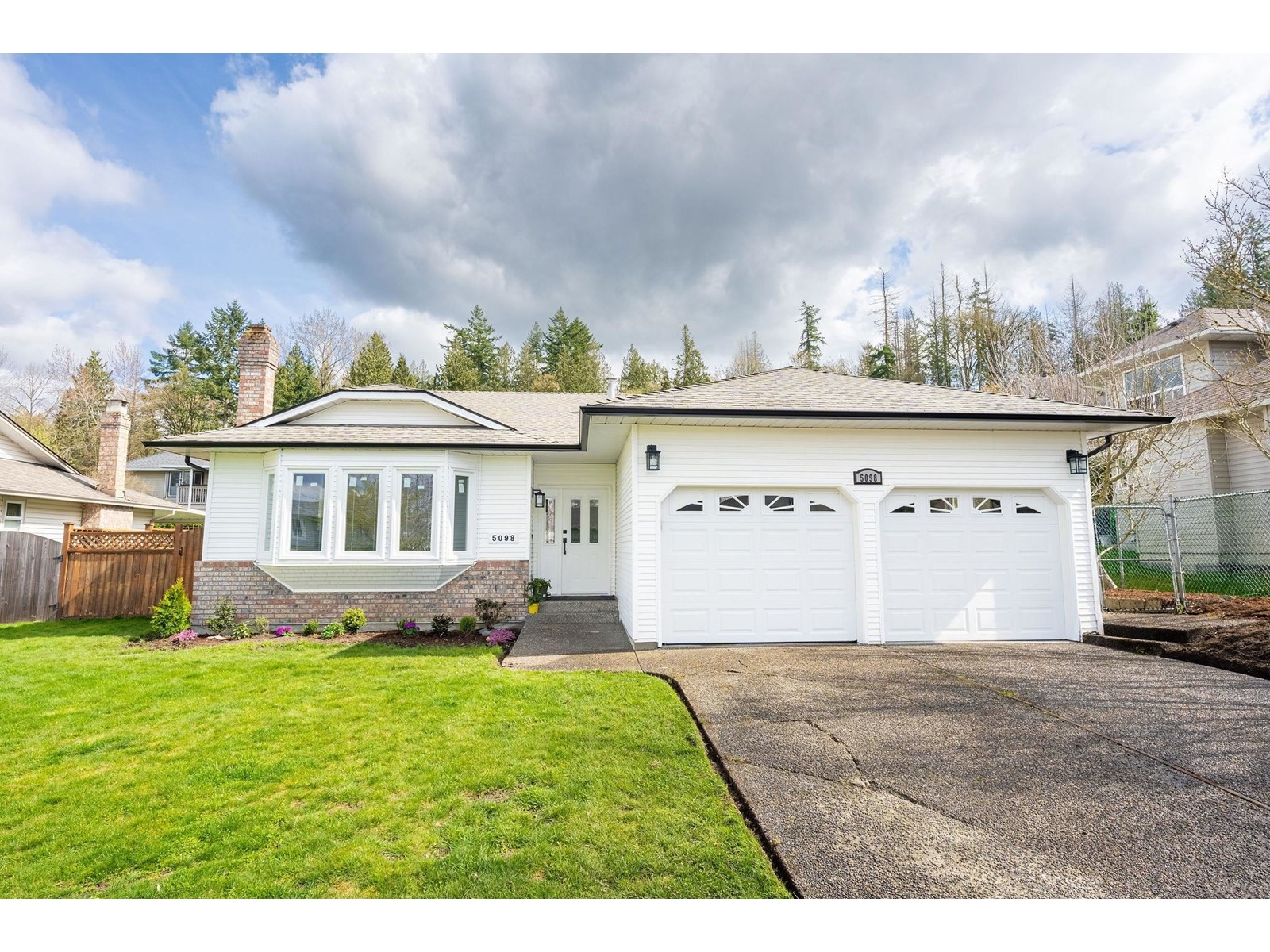 5098 219 Street, Langley, BC, V3A 8P7