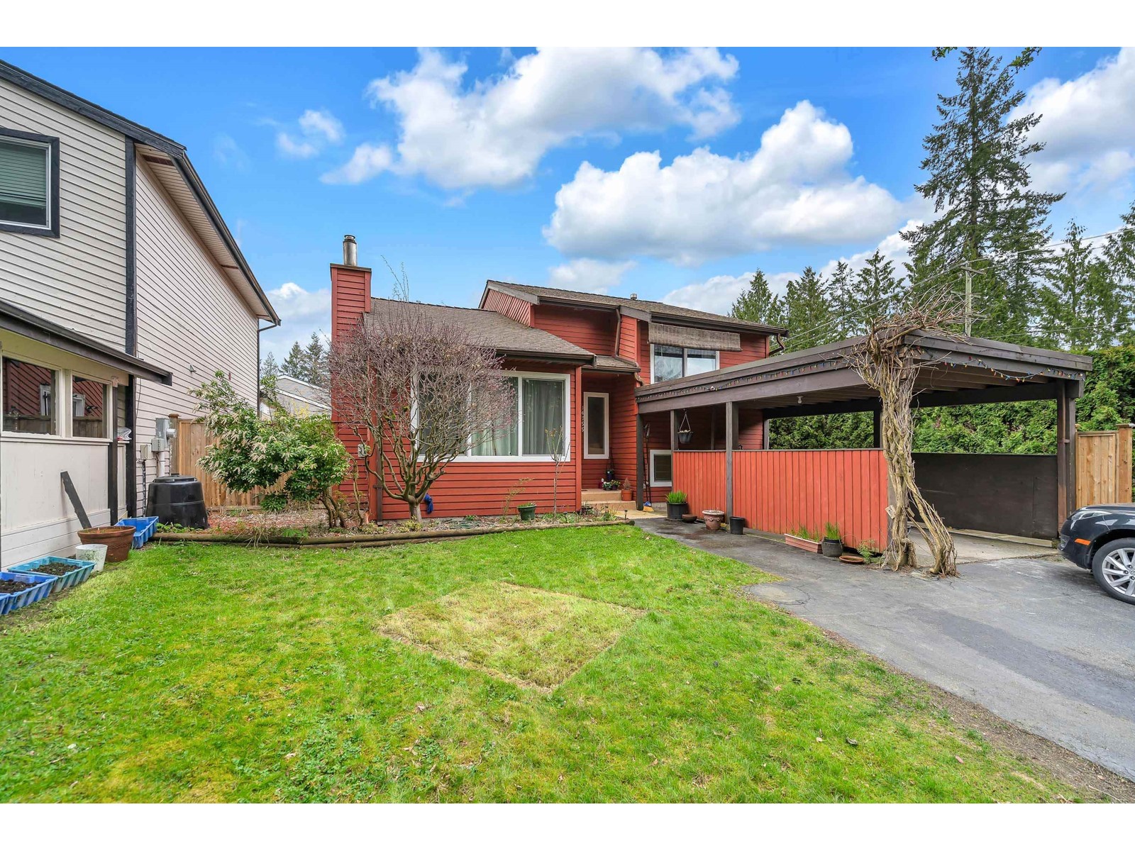 14799 101 Avenue, Surrey, BC, V3R 7H7