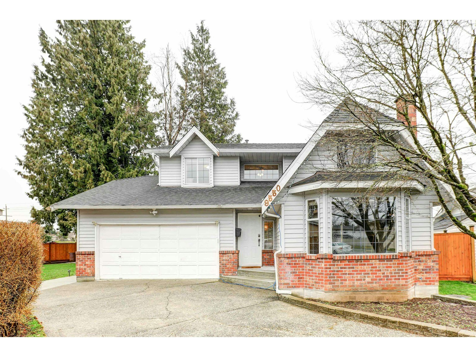 9550 153a Street, Surrey, BC, V3R 8J6