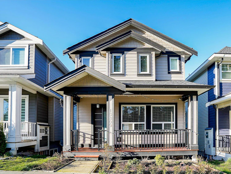 13809 60 Avenue, Surrey, BC, V3W 4C9