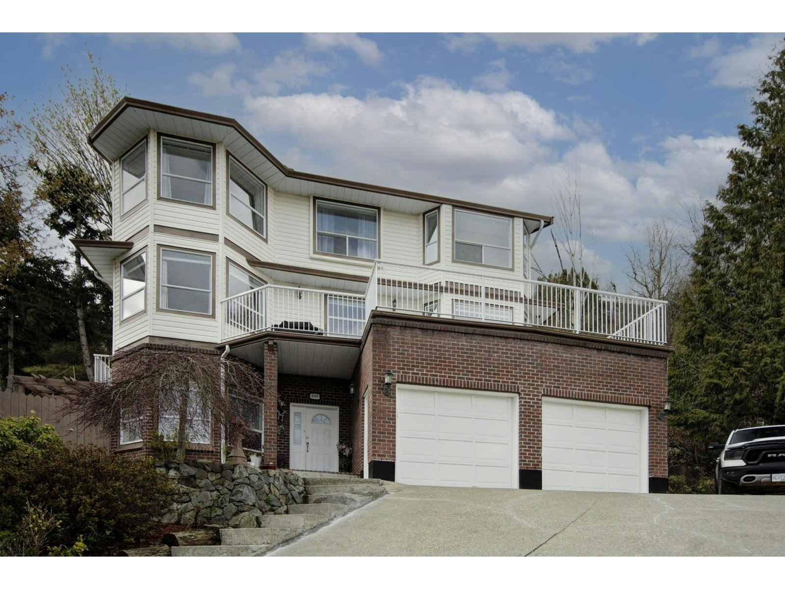 2255 Mountain Drive, Abbotsford, BC, V3G 1E4
