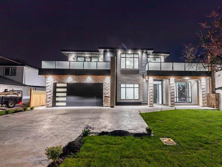 14768 87a Avenue, Surrey, BC, V3S 6M2