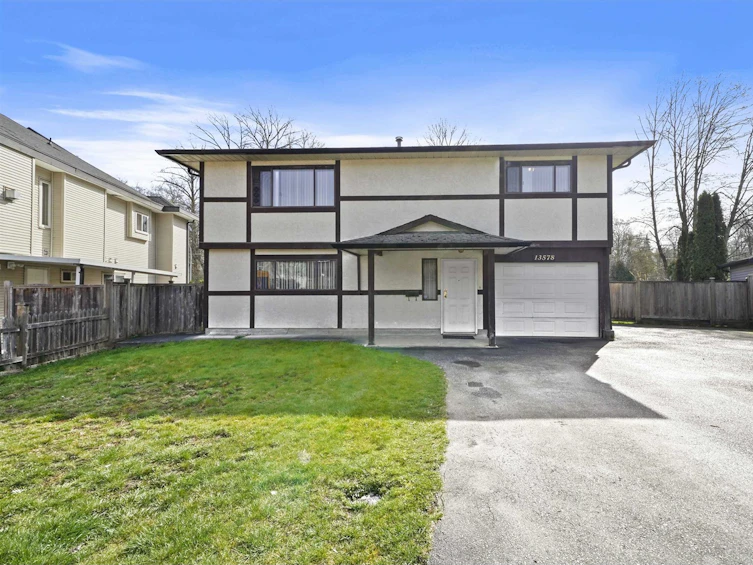 13578 87a Avenue, Surrey, BC, V3W 6Y8