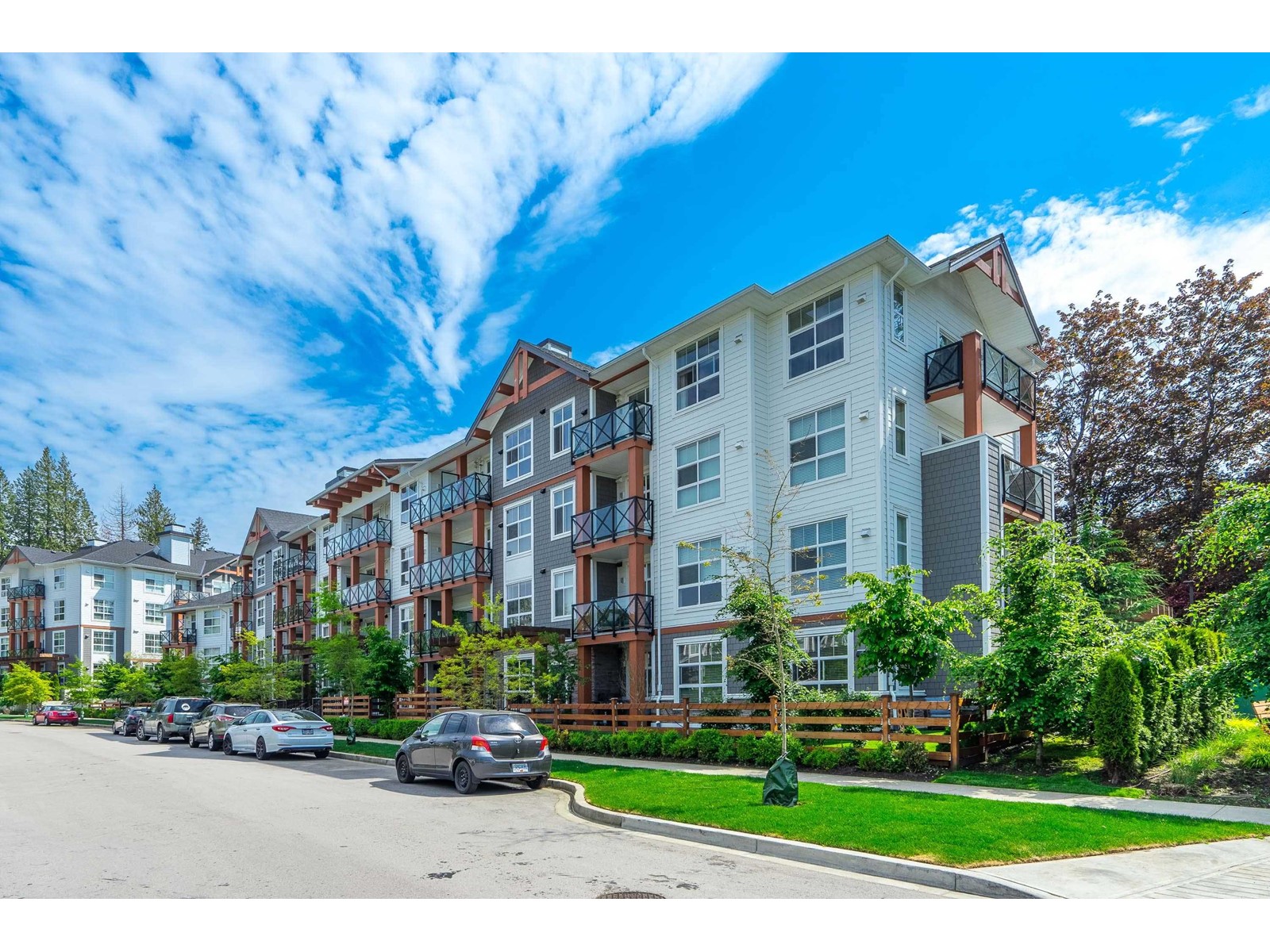 409-14550 Winter Crescent, Surrey, BC, V4P 0G4