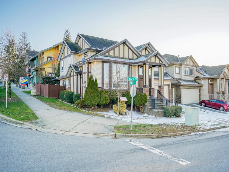 14198 62a Avenue, Surrey, BC, V3X 0B2
