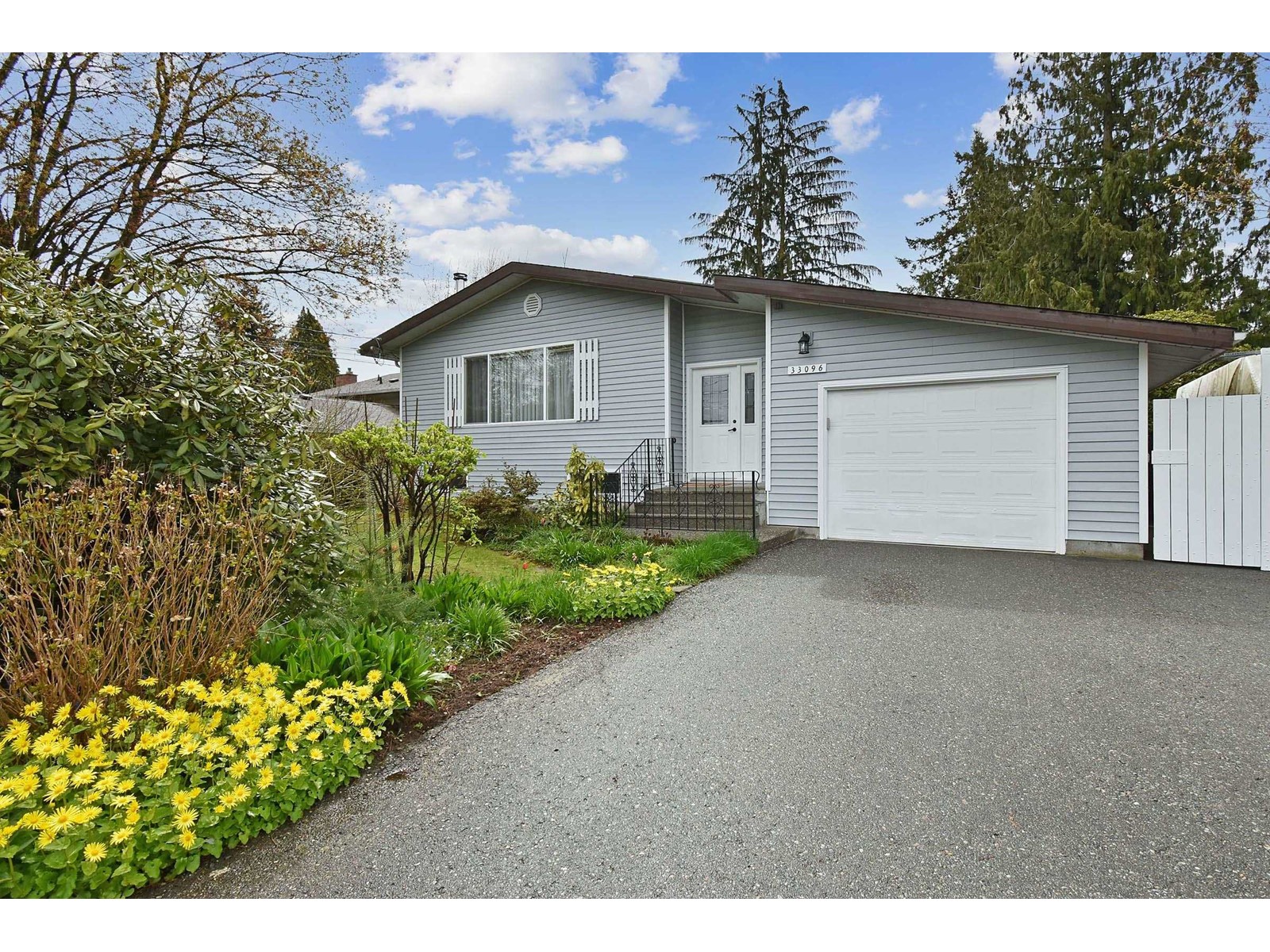 33096 Brundige Avenue, Abbotsford, BC, V2S 1N7