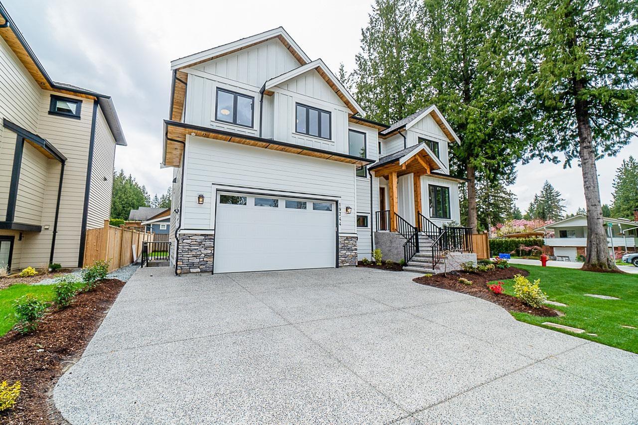 19744 46 Avenue, Langley, BC, V3A 3G9