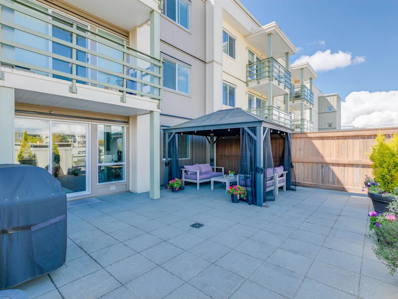208 - 15775 Croydon Drive, Surrey BC V3Z 2L6