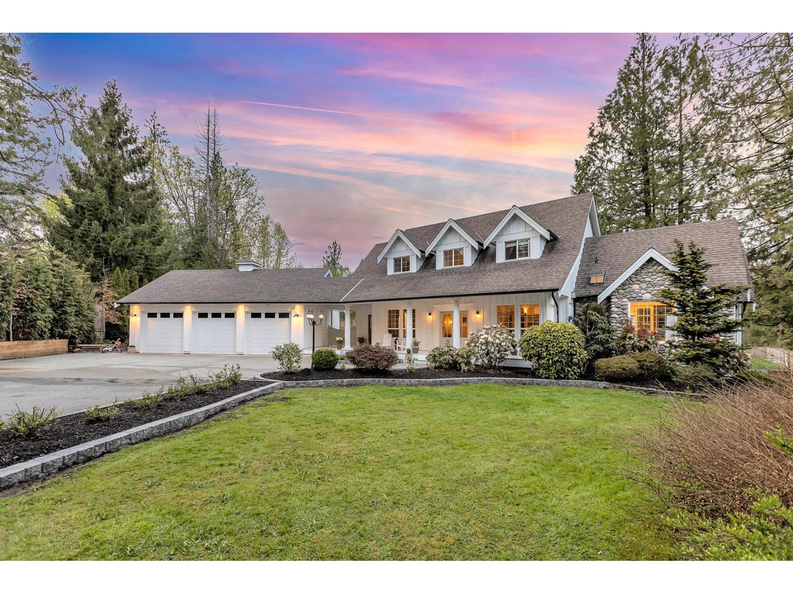 22085 86a Avenue, Langley, BC, V1M 3S8
