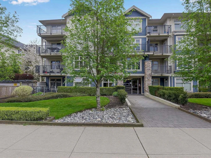 201 - 8084 120a Street, Surrey BC V3W 1V2