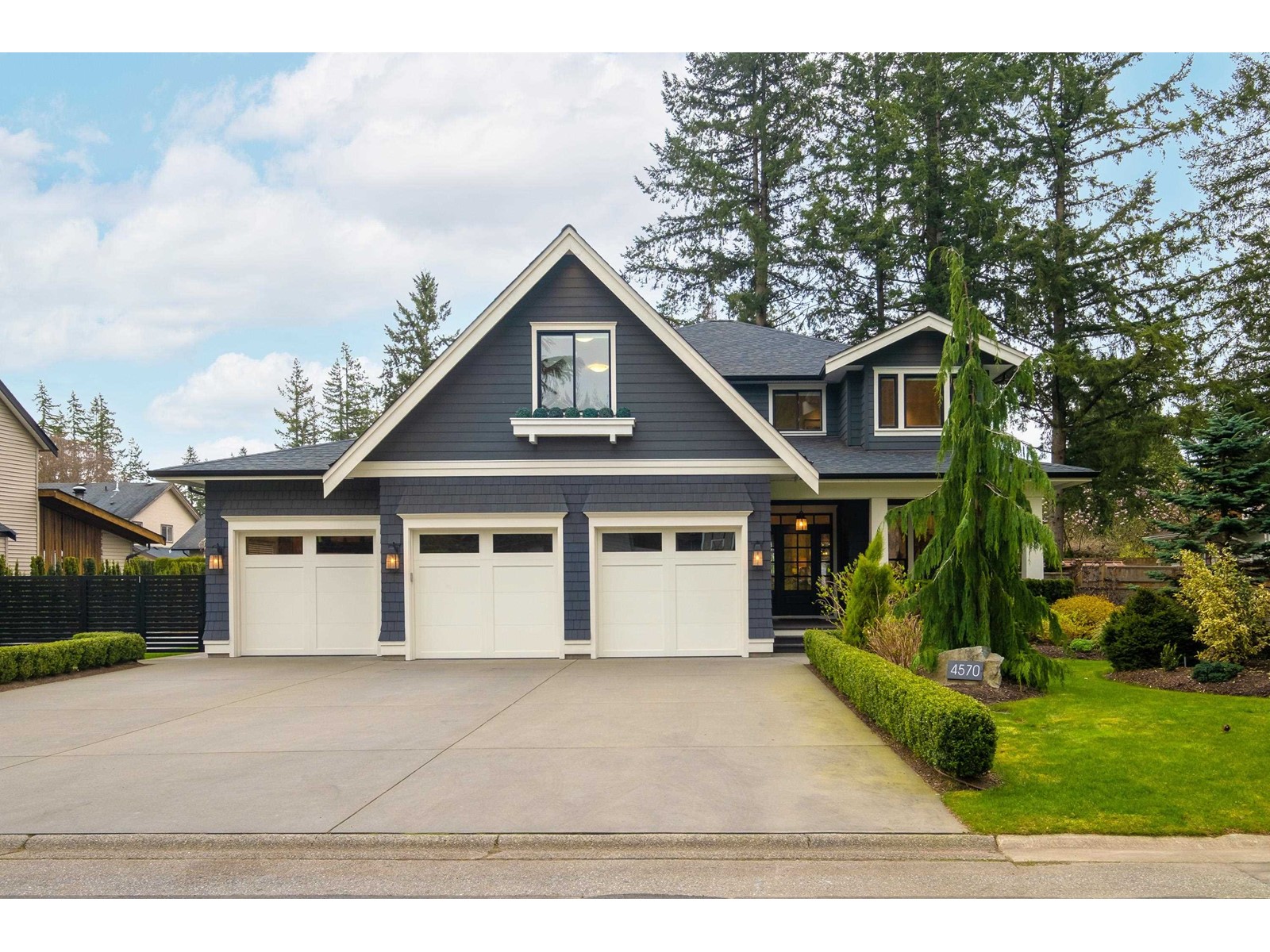 4570 198 Street, Langley, BC, V3A 1E8