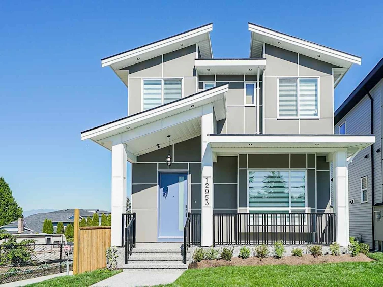 12953 108 Avenue, Surrey, BC, V3T 2H9