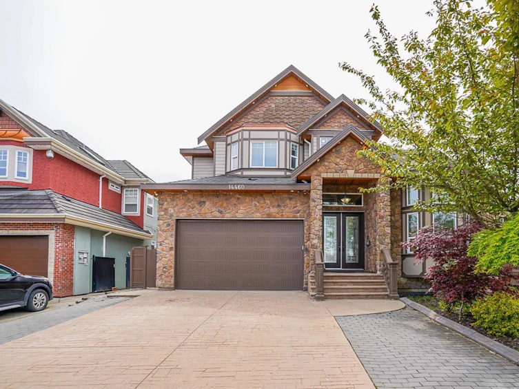14460 75a Avenue, Surrey, BC, V3S 3T5