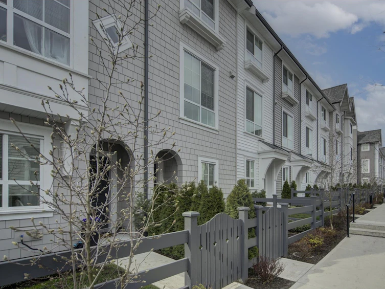 45-2838 Livingstone Avenue, Abbotsford, BC, V2T 0J1
