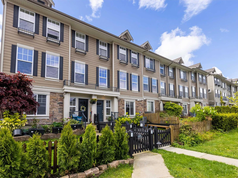 21148 80a Avenue, Langley BC V2Y 0K3