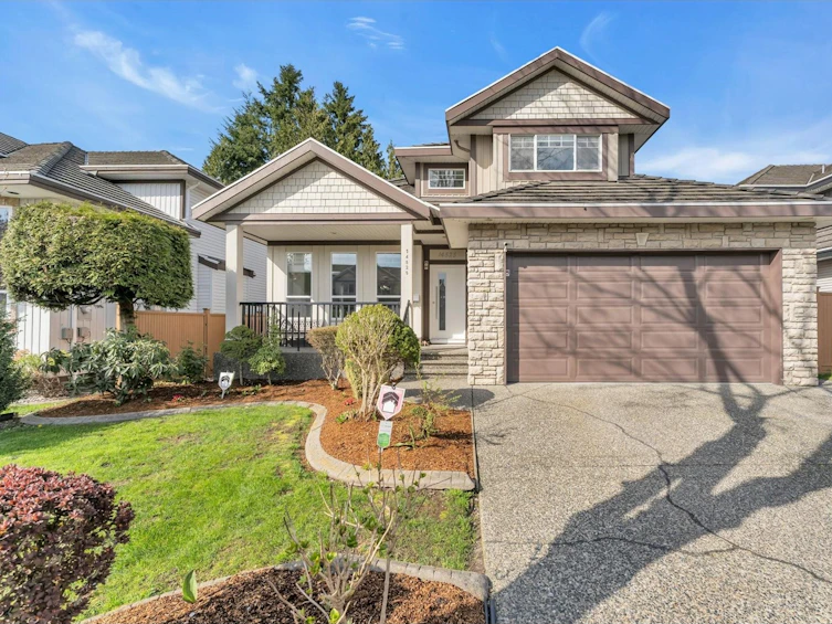14525 74a Avenue, Surrey, BC, V3S 8Z8