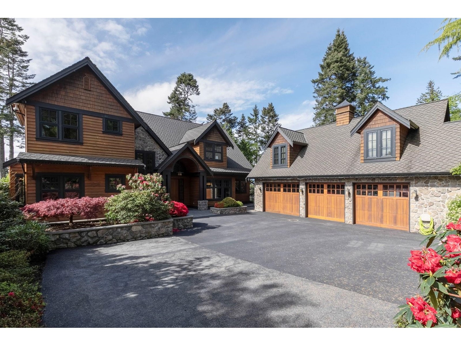 2737 Crescent Drive, Surrey, BC, V4A 3J9