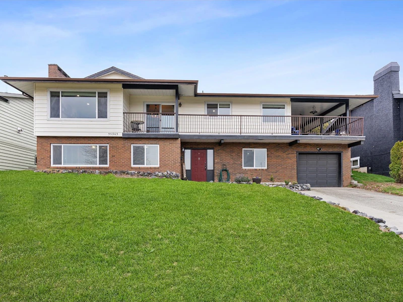 35263 Knox Crescent, Abbotsford BC V3G 2E1