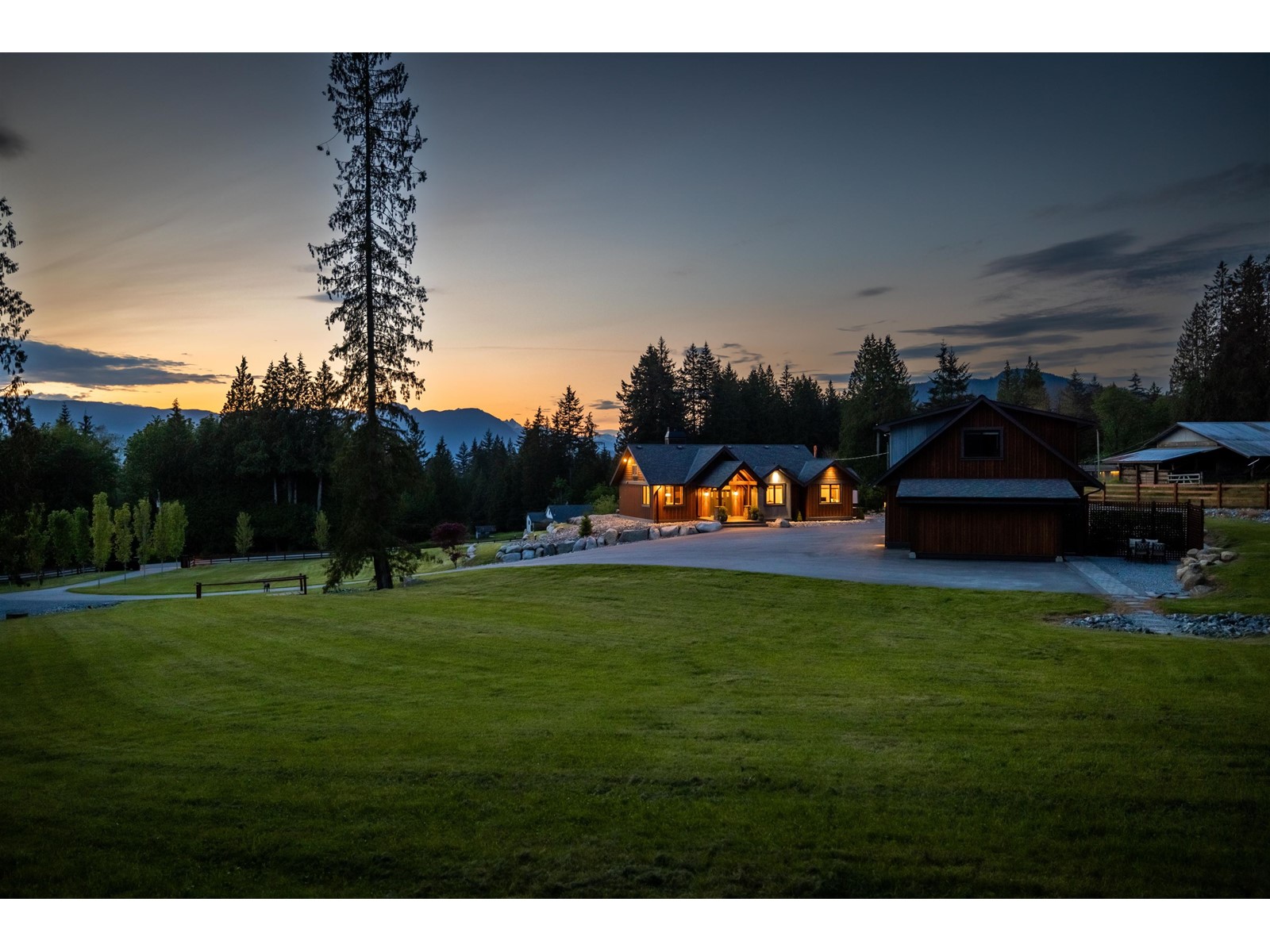 30890 Silverhill Avenue, Mission, BC, V4S 1G9