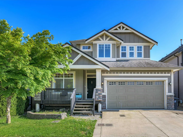 19640 73b Avenue, Langley, BC, V2Y 3C4