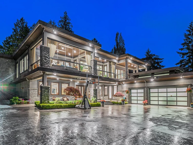 13657 Marine Drive, Surrey, BC, V4B 1A3