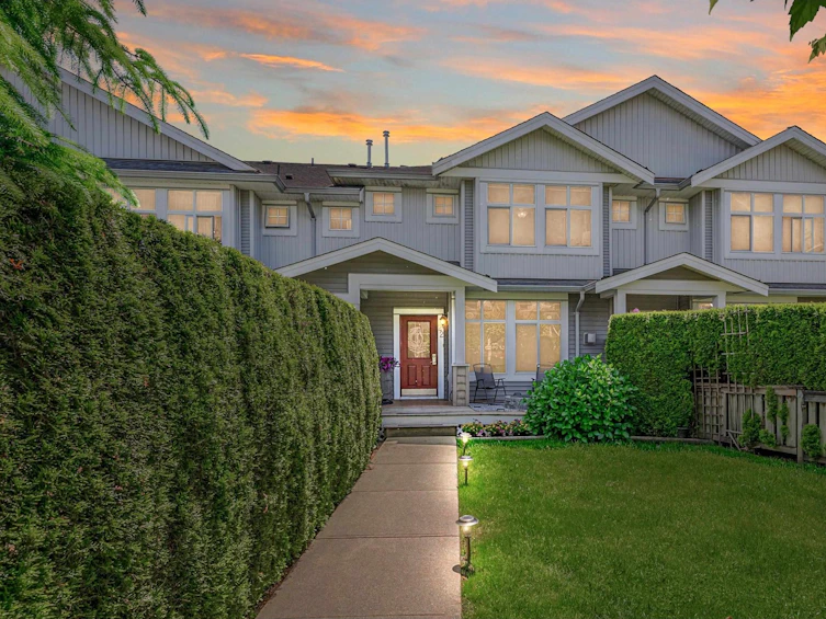 22-20449 66 Avenue, Langley, BC, V2Y 3C1