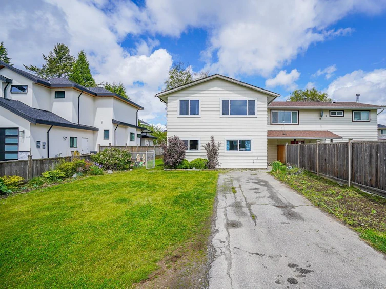 11695 85a Avenue, Delta, BC, V4C 2V7