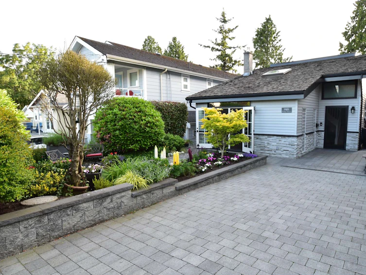 949 Parker Street, Surrey, BC, V4B 4R5