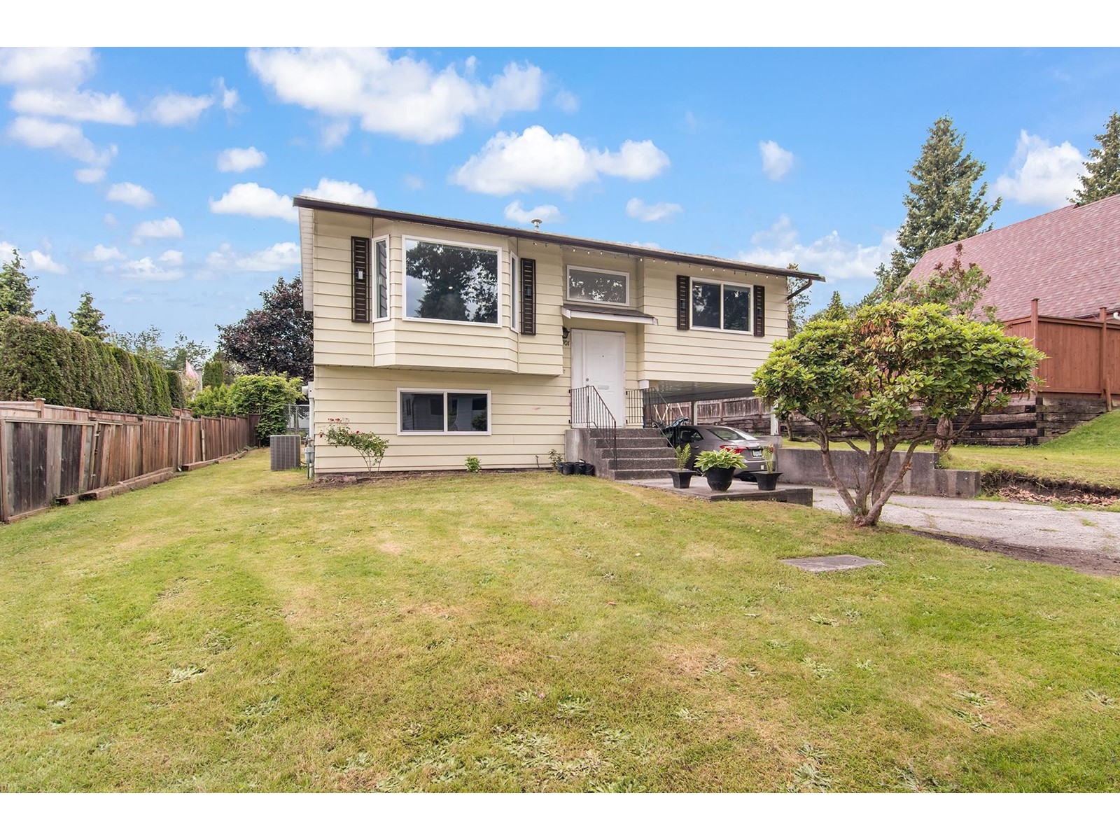 6701 140a Street, Surrey, BC, V3W 6W8