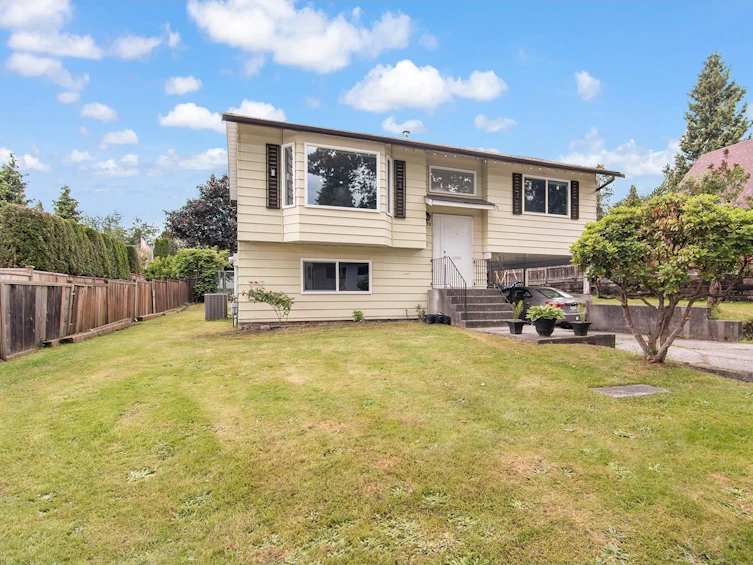 6701 140a Street, Surrey, BC, V3W 6W8