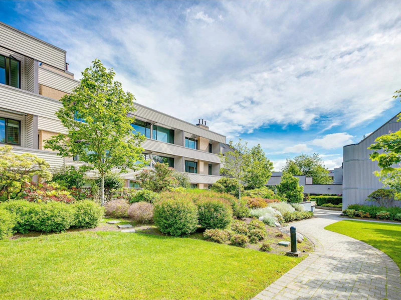 202 - 15275 19th Avenue, Surrey BC V4A 1X6