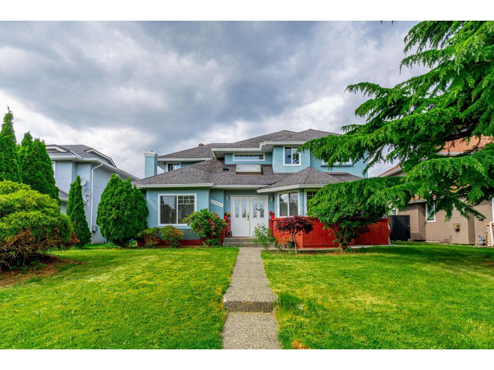 14333 84 Avenue, Surrey, BC, V3W 0W3